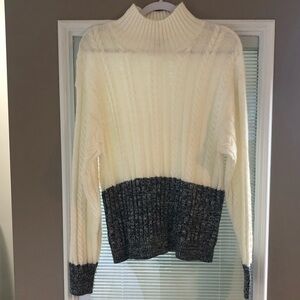 Splendid Sweater Size M